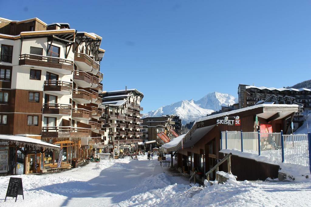 Appartement La Tania 2 Pieces Garage Dans Chalet Pied Pistes Экстерьер фото